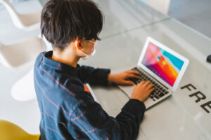 文系大学生が未経験からWebデザイナーになるために実行したこと